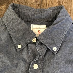 Crisp Gap Jean shirt